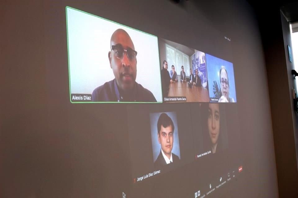 Probarán veneno de escorpión azul para tratar cáncer