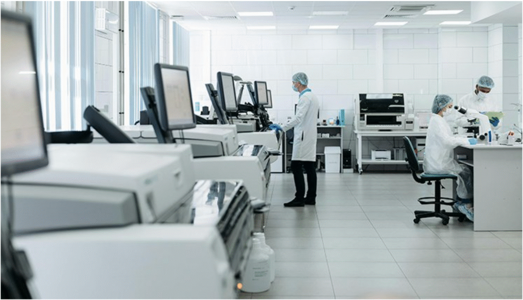 Escozul Colombia y el veneno de escorpión azul: evidencia científica sobre su potencial contra el cáncer